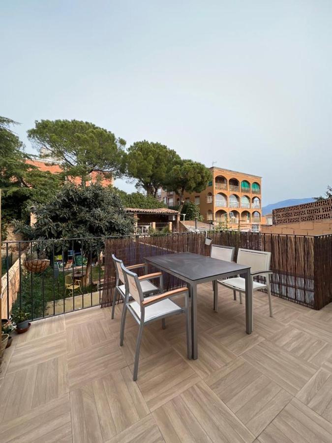 Alojamiento Con Encanto En Planta Superior Ideal Para Trabajo Y Escapadas Familiares En Montserrat Esparreguera Dış mekan fotoğraf