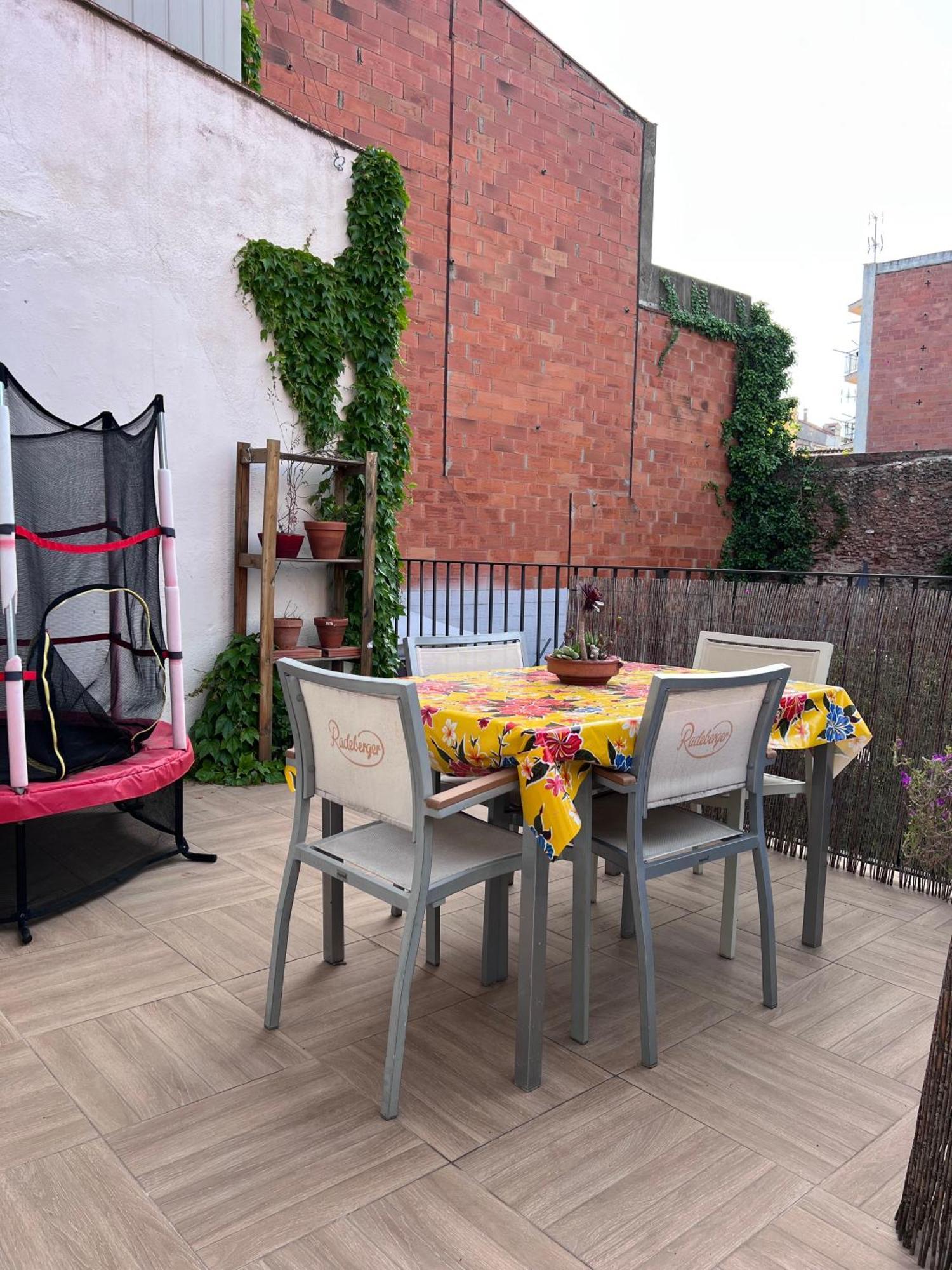 Alojamiento Con Encanto En Planta Superior Ideal Para Trabajo Y Escapadas Familiares En Montserrat Esparreguera Dış mekan fotoğraf