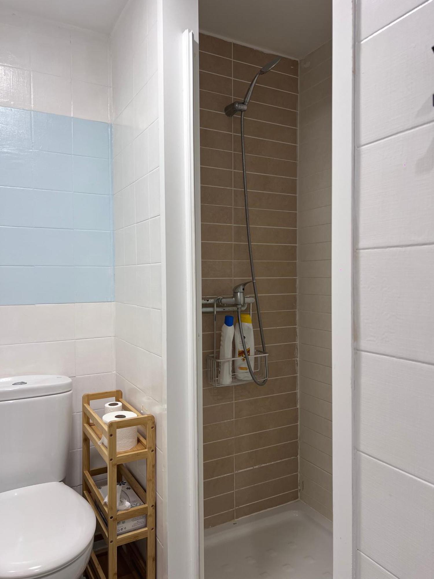 Alojamiento Con Encanto En Planta Superior Ideal Para Trabajo Y Escapadas Familiares En Montserrat Esparreguera Dış mekan fotoğraf